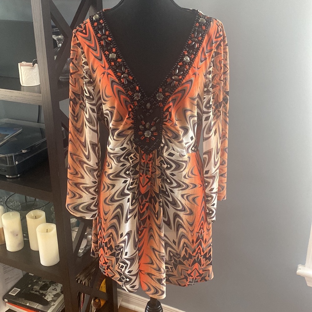 Versatile beaded tunic US12/Uk16